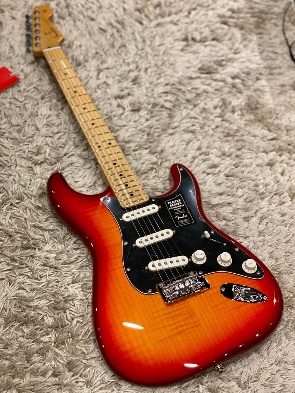 Fender Player Series Stratocaster Plus Top MN - Aged Cherry Burst